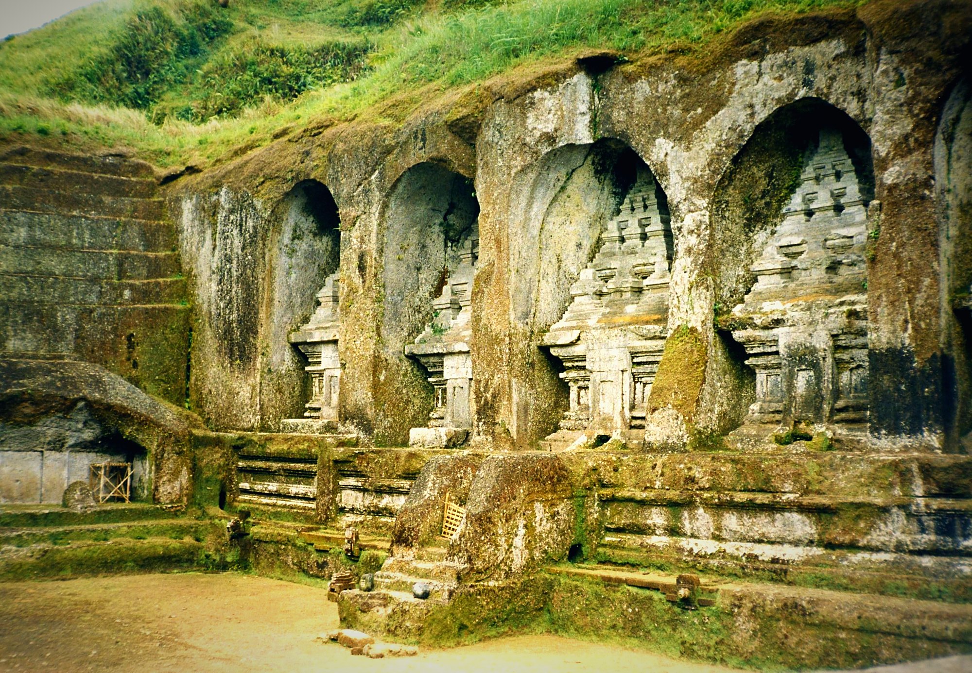 Gunung Kawi