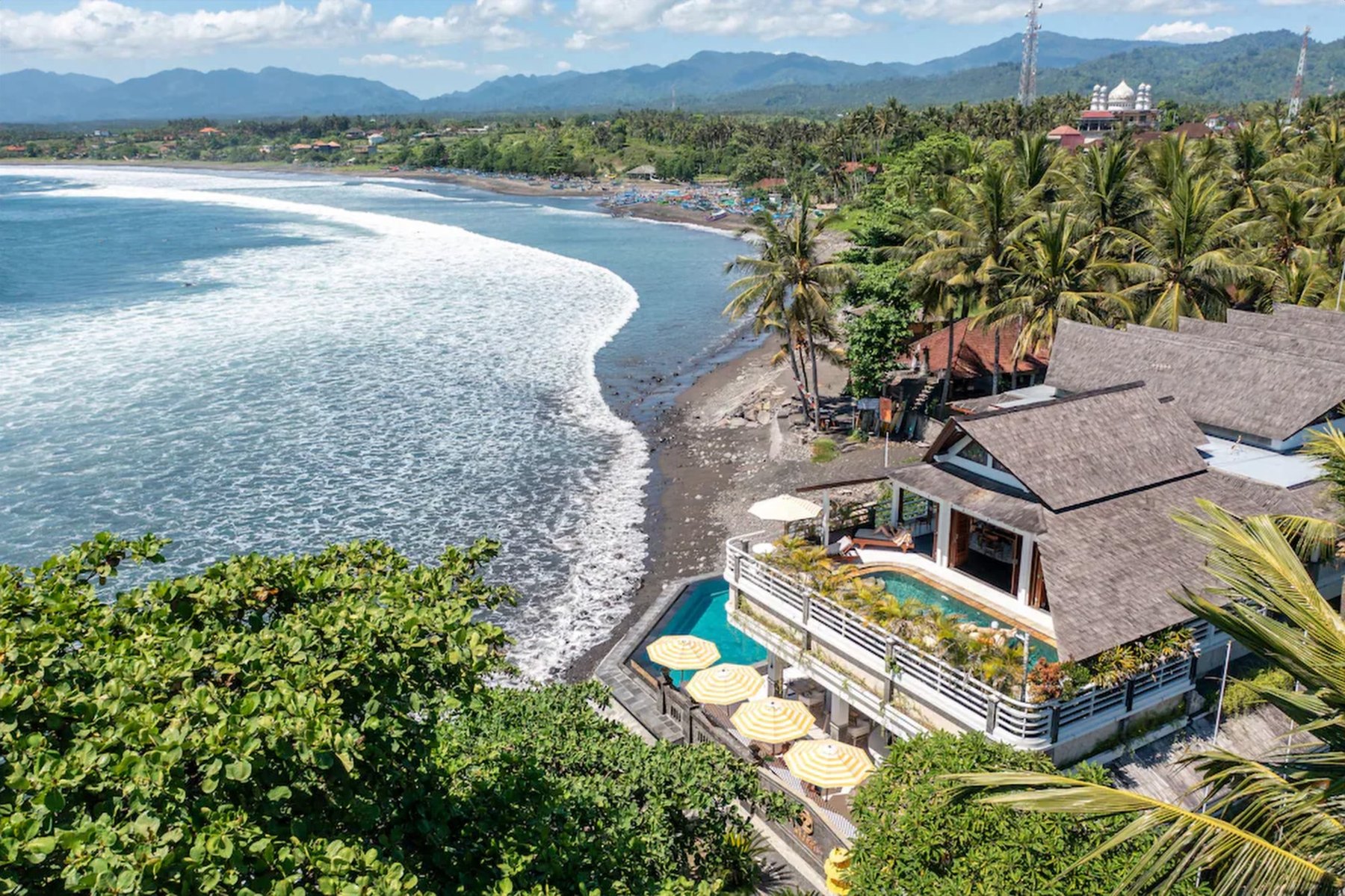 Medewi Beach