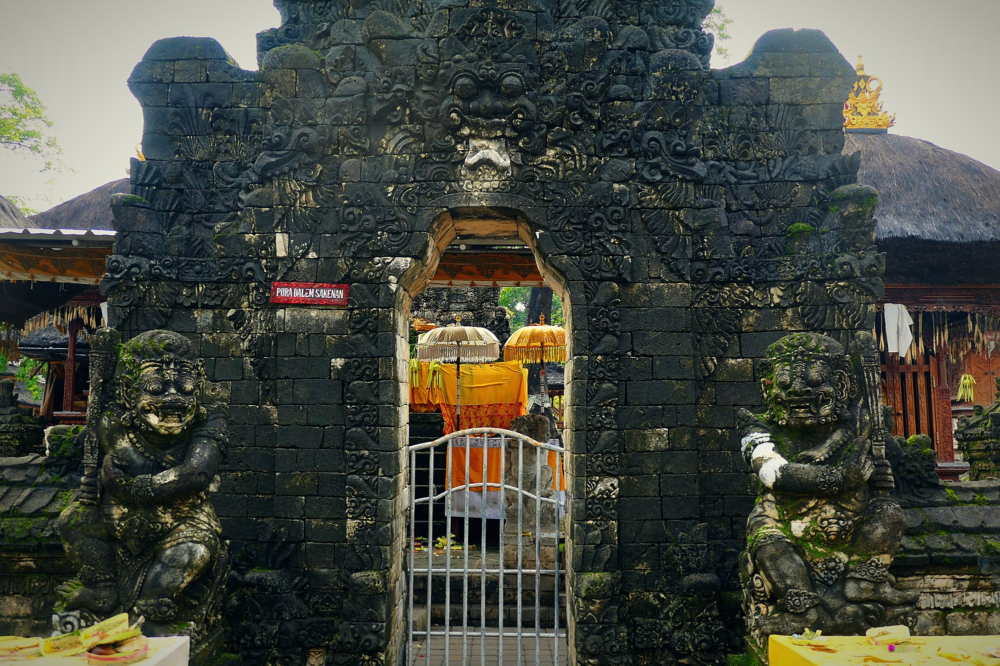 Pura Sakenan photo 2